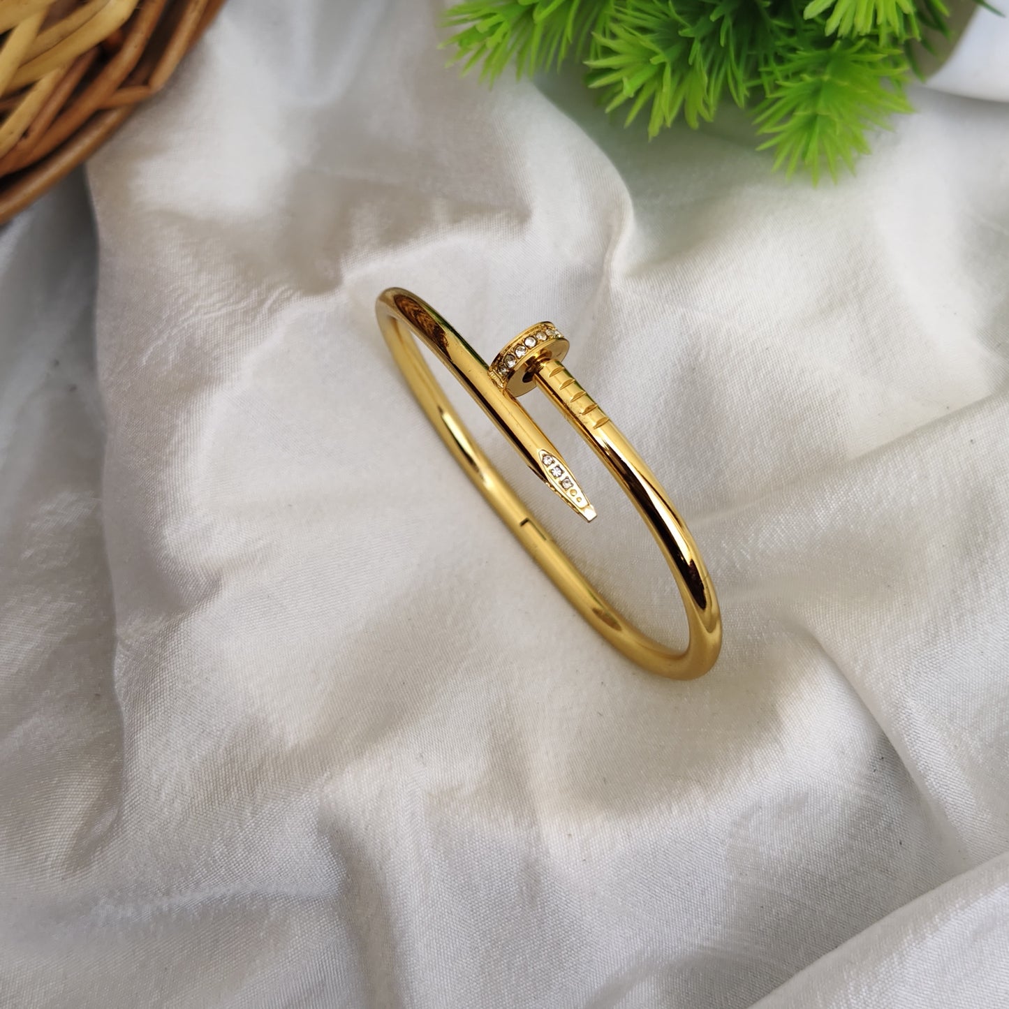 Nail Plain Bracelet