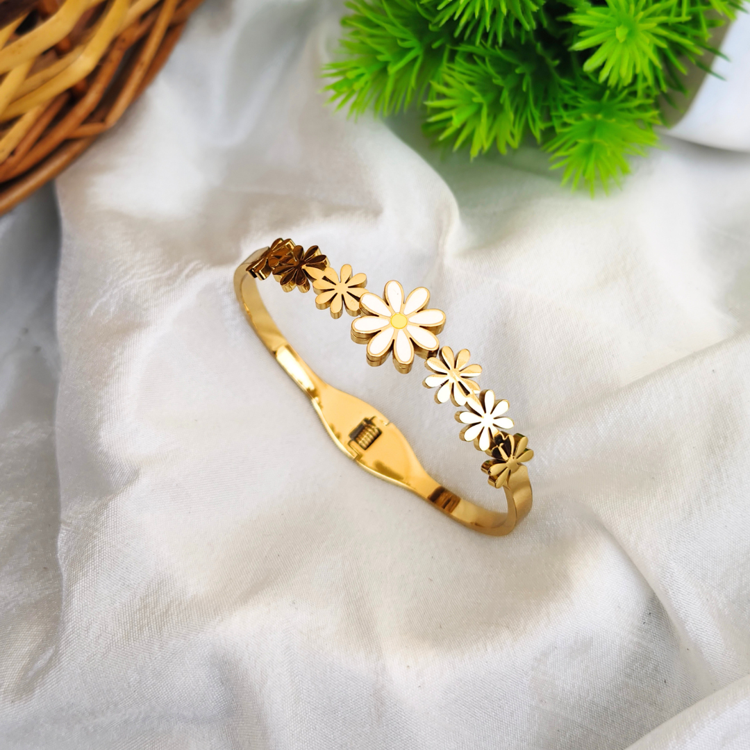 White Flower With Gold Anti Tarnish Bracelet