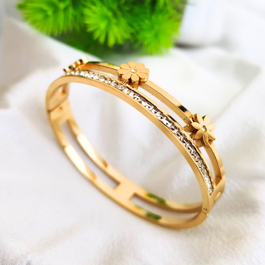 Anti Tarnish 18k Gold Plated Stone Work Bracelet