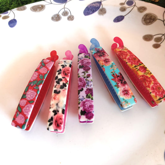 Flower Print Lock Bannana  Daily Wear Clips
