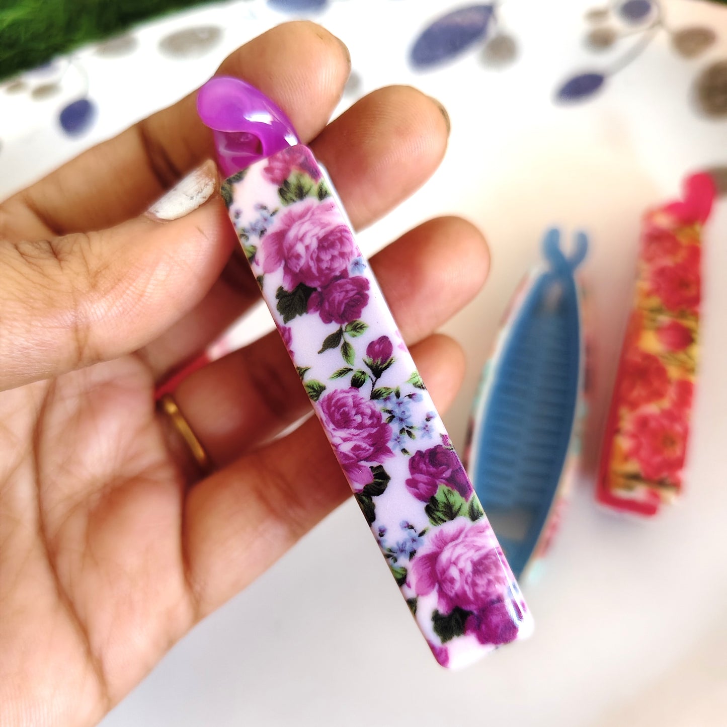 Flower Print Lock Bannana  Daily Wear Clips