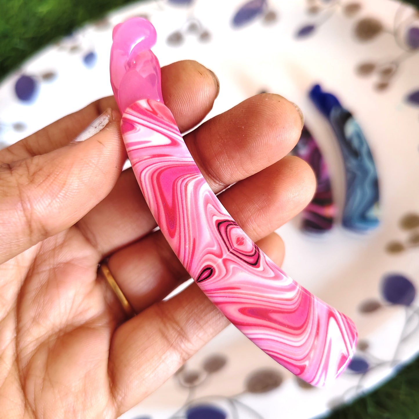 Marble Printed Lock Banana Daily Wear Clips