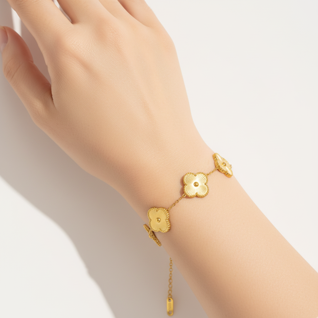 Anti tarnish  Flower Bracelet